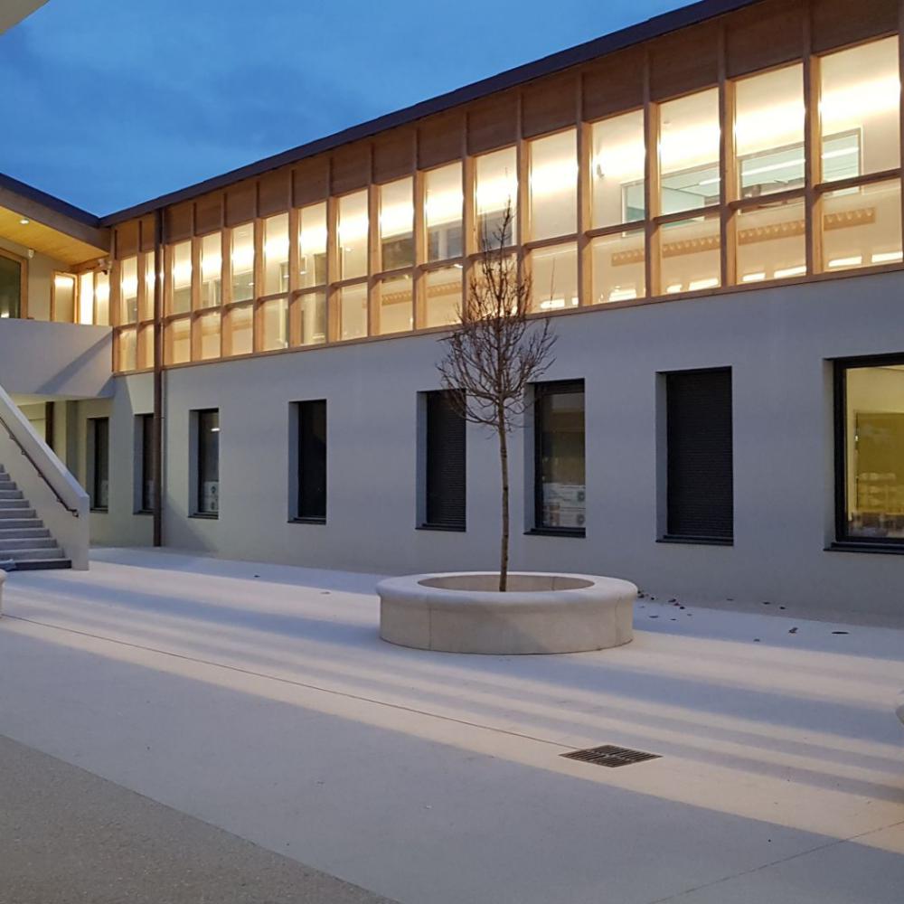 ÉCOLE - Pélissanne